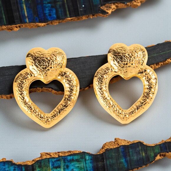๐๏ธBoho Chic Heart Textured Statement Earrings 18K Gold Plated Stainless Steel - Picture 9 of 13